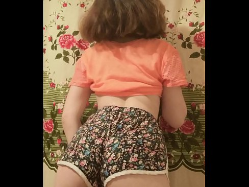 ❤️ Babe muda seksi menanggalkan seluar pendeknya pada kamera Video persetan pada kami ms.oldsex.ru ❌️❤